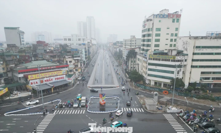 Đóng một số làn đường tại nút giao Giải Phóng - Kim Đồng 