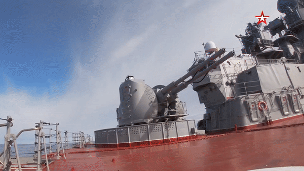 Tuần dương hạm tên lửa của Nga tập trận cực lớn trên Biển Barents