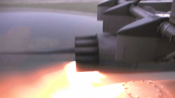 Xem trực thăng Mi-8 khai hỏa, hủy diệt mục tiêu