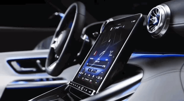 Màn hình giải trí tự nghiêng để tránh loá