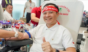 Thắp lửa ở Chủ Nhật Đỏ 