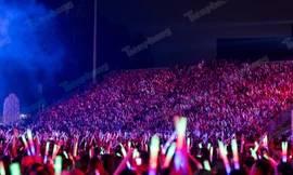 30.000 khán giả cháy hết mình trong đêm nhạc ở Quảng Ninh