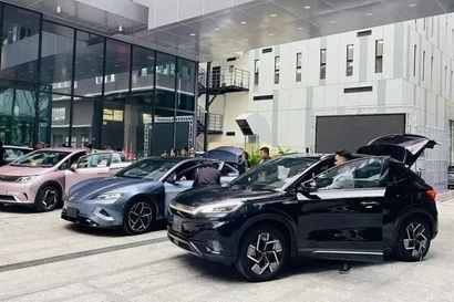 Xe năng lượng mới gặp khó vì Trung Quốc siết chặt chính sách