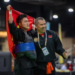 Võ sĩ Nguyễn Tấn Sang bật khóc kể về động lực giành HCV sau khi bị đối thủ chơi xấu