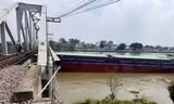 Sà lan tông cầu Ghềnh: Bộ Xây dựng chỉ đạo kiểm tra khẩn