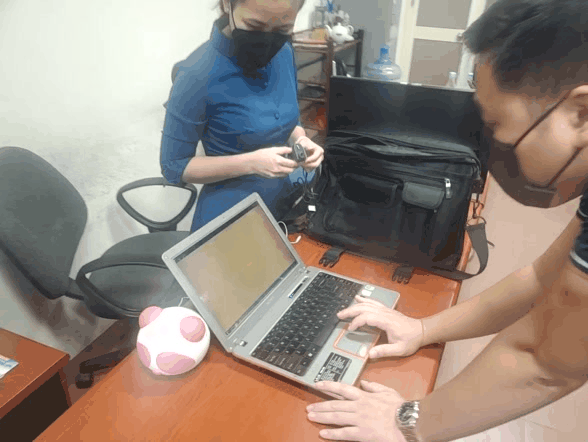 Chiếc máy tính đầu tiên được một nghiên cứu sinh tại Hà Nội tặng cho chương trình