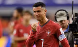 Rộ tin Ronaldo chia tay đội tuyển: Cơn địa chấn ‘tỷ đô’ đang đến gần Bồ Đào Nha
