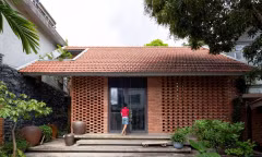 Ý tưởng xây dựng nhà gạch thô mộc cho gia chủ muốn 'kết nối' với thiên nhiên