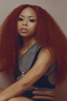 Tất tật về Ravyn Lenae - nữ nghệ sĩ đứng sau bản hit mùa hè "Love Me Not"