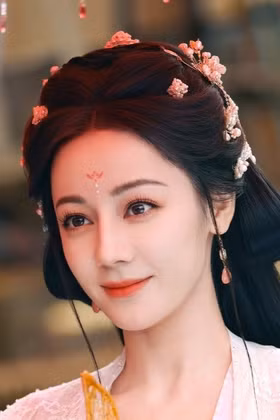 Đóng phim đã hơn 10 năm, không thể ngờ Địch Lệ Nhiệt Ba lại có thể nói câu này