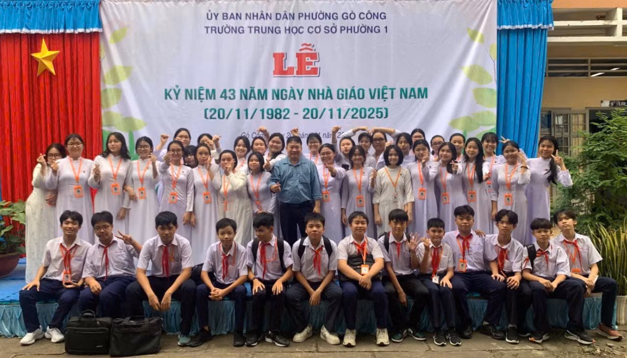 z7938401977415-c2bbe69adc78121b7a9981c0ddc7cc10.jpg