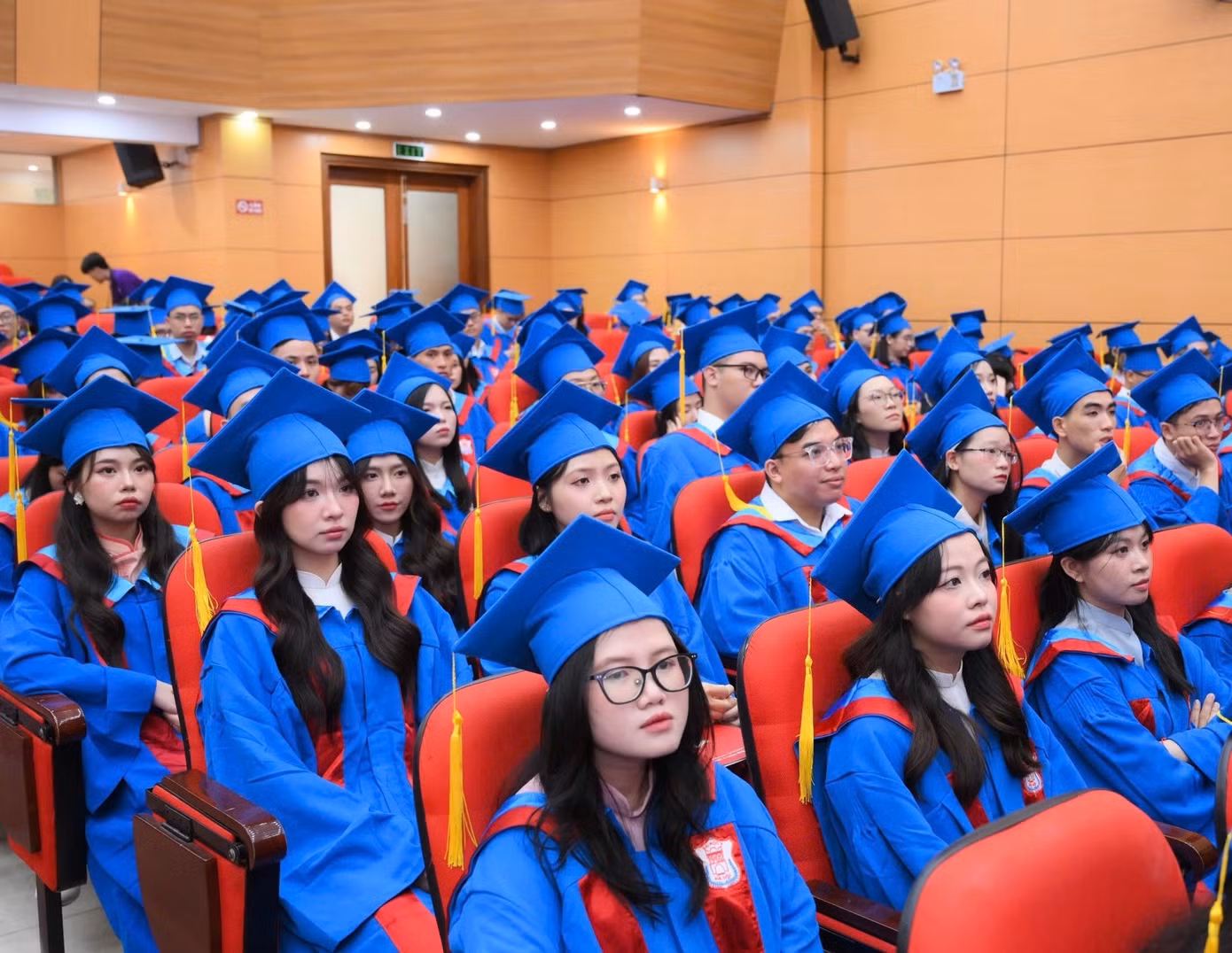 Sinh viên Trường ĐH Y Hà Nội trong lễ tốt nghiệp năm 2025. Ảnh: NGHIÊM HUÊ