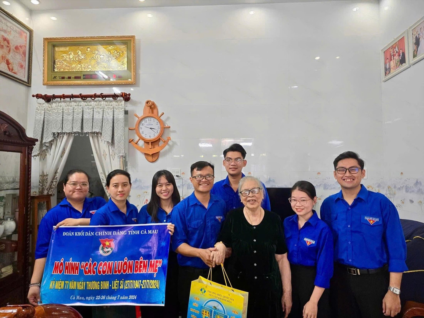 Tuổi trẻ Cà Mau chung sức tình nguyện vì cộng đồng. anh-2.jpg