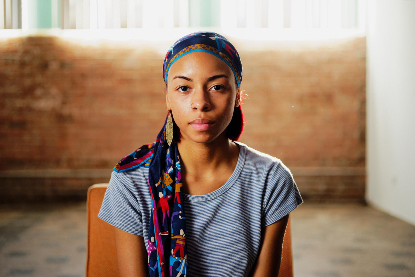 Ravyn Lenae được nuôi dưỡng và lớn lên trong một nhà thờ.