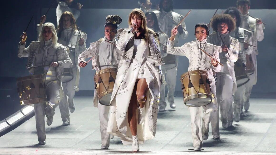 Toàn bộ phần trình diễn các ca khúc từ album The Tortured Poets Department của Taylor sẽ được bổ sung.