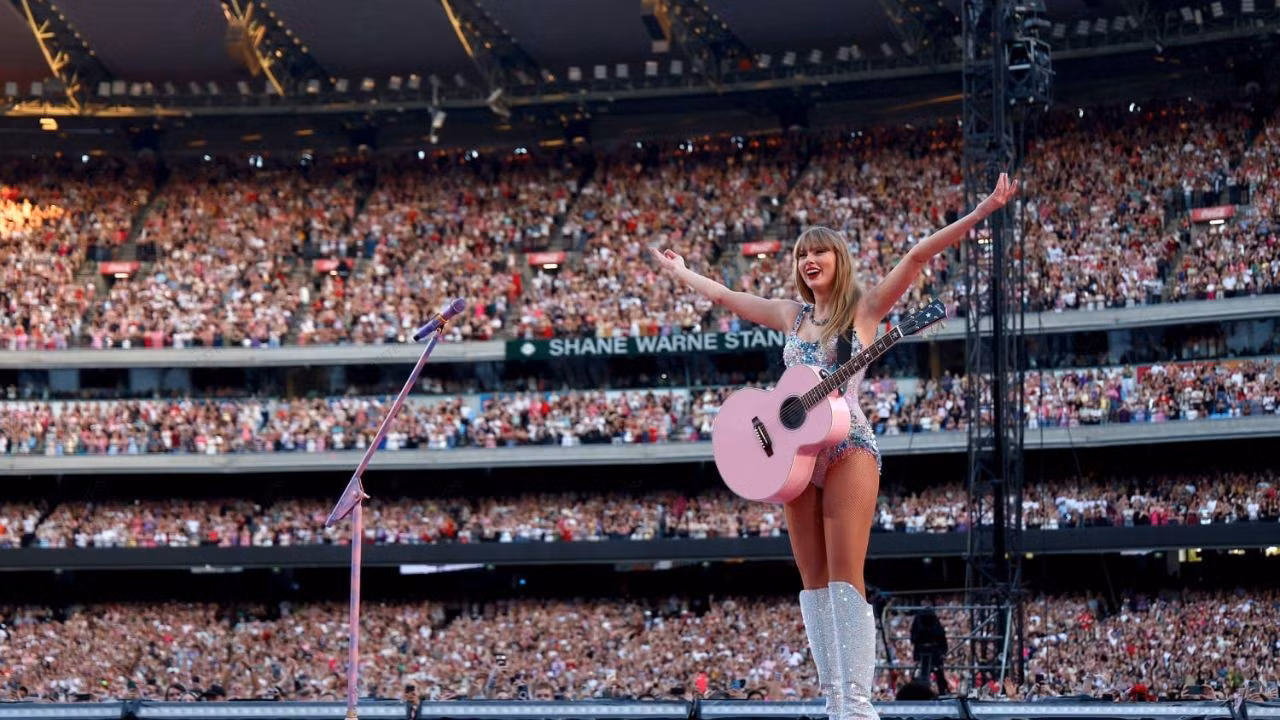 Đây là một dự án đặc biệt khi Taylor Swift đã dành thời gian thu âm tại Thụy Điển.