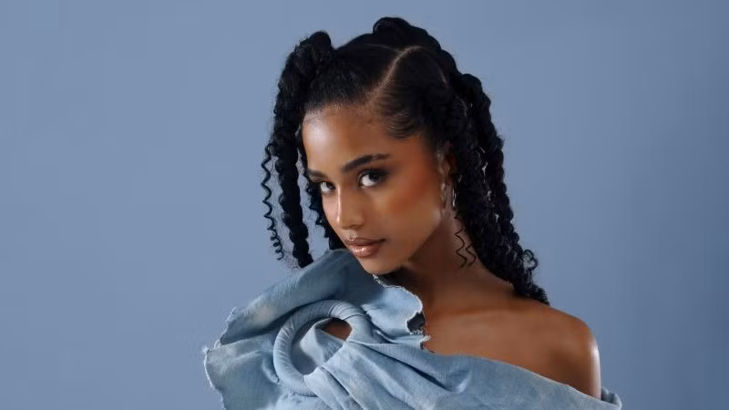 Tyla đưa Amapiano và Afro-fusion vượt khỏi biên giới Nam Phi, nhận Grammys cho hạng mục nhạc châu Phi đầu tiên.