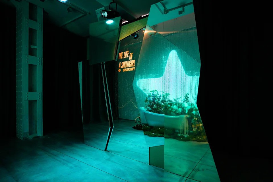 Định dạng nội dụng hạn chế hiệu quả cảm xúc với khán giả.