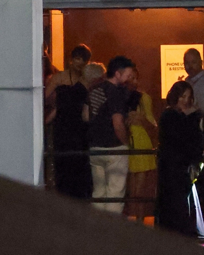 Đây là lần tương tác trực tiếp hiếm hoi của 2 nữ nghệ sĩ được ghi lại trong nhiều năm.