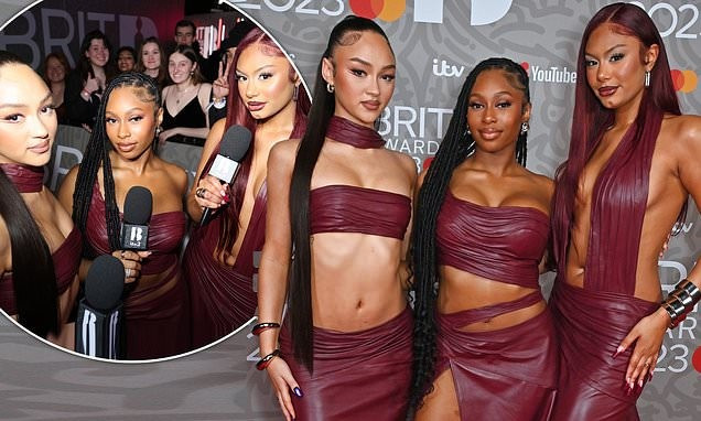 Hai giải thưởng này chính là bệ phóng đưa tên tuổi bộ ba vươn ra quốc tế dễ dàng hơn.