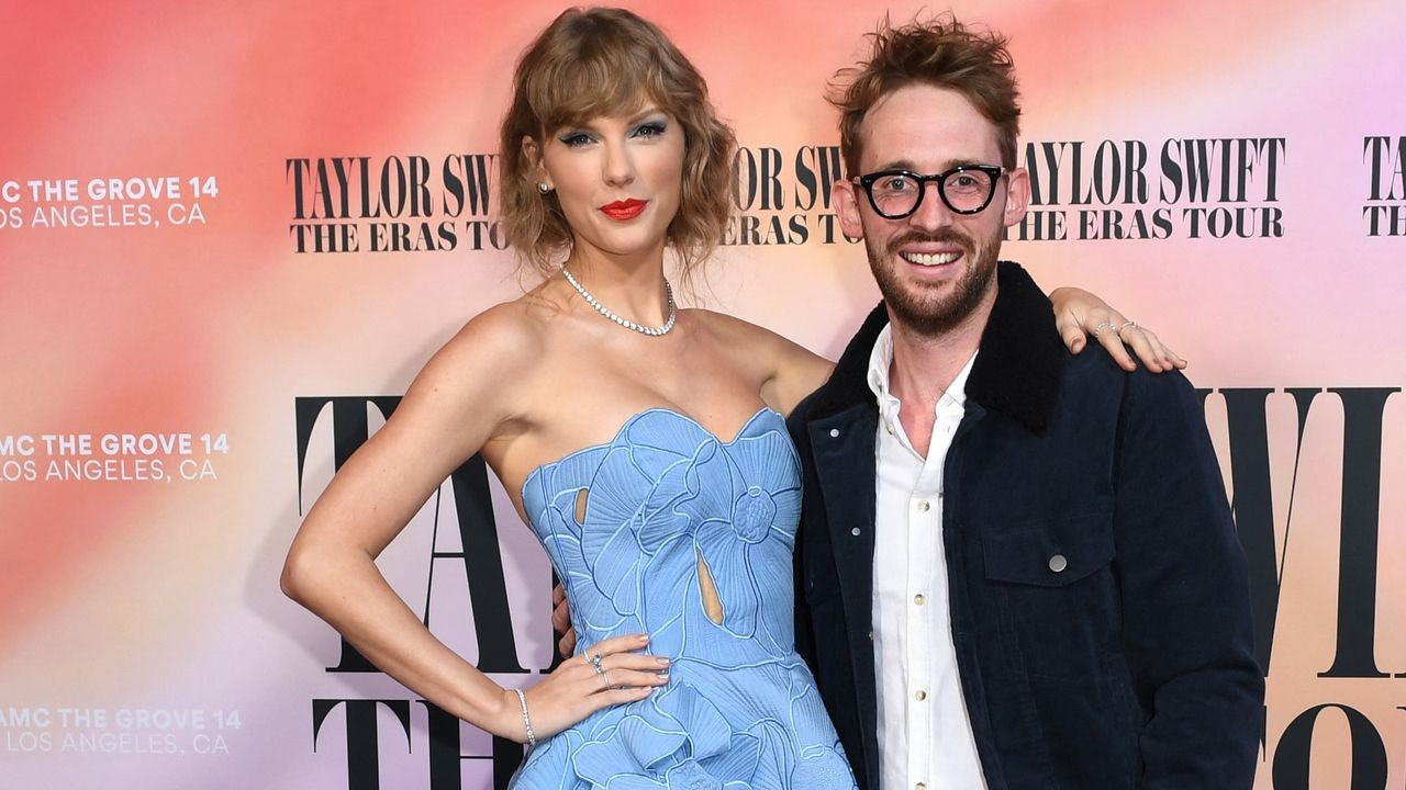 Đạo diễn Sam Wrench từng hợp tác với nhiều nghệ sĩ nổi tiếng như Taylor Swift, BTS…