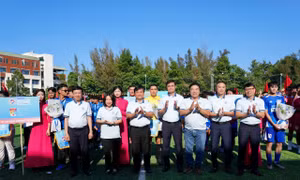 Bí thư thứ nhất T.Ư Đoàn dự lễ khai mạc giải bóng đá Thanh Niên sinh viên quốc tế