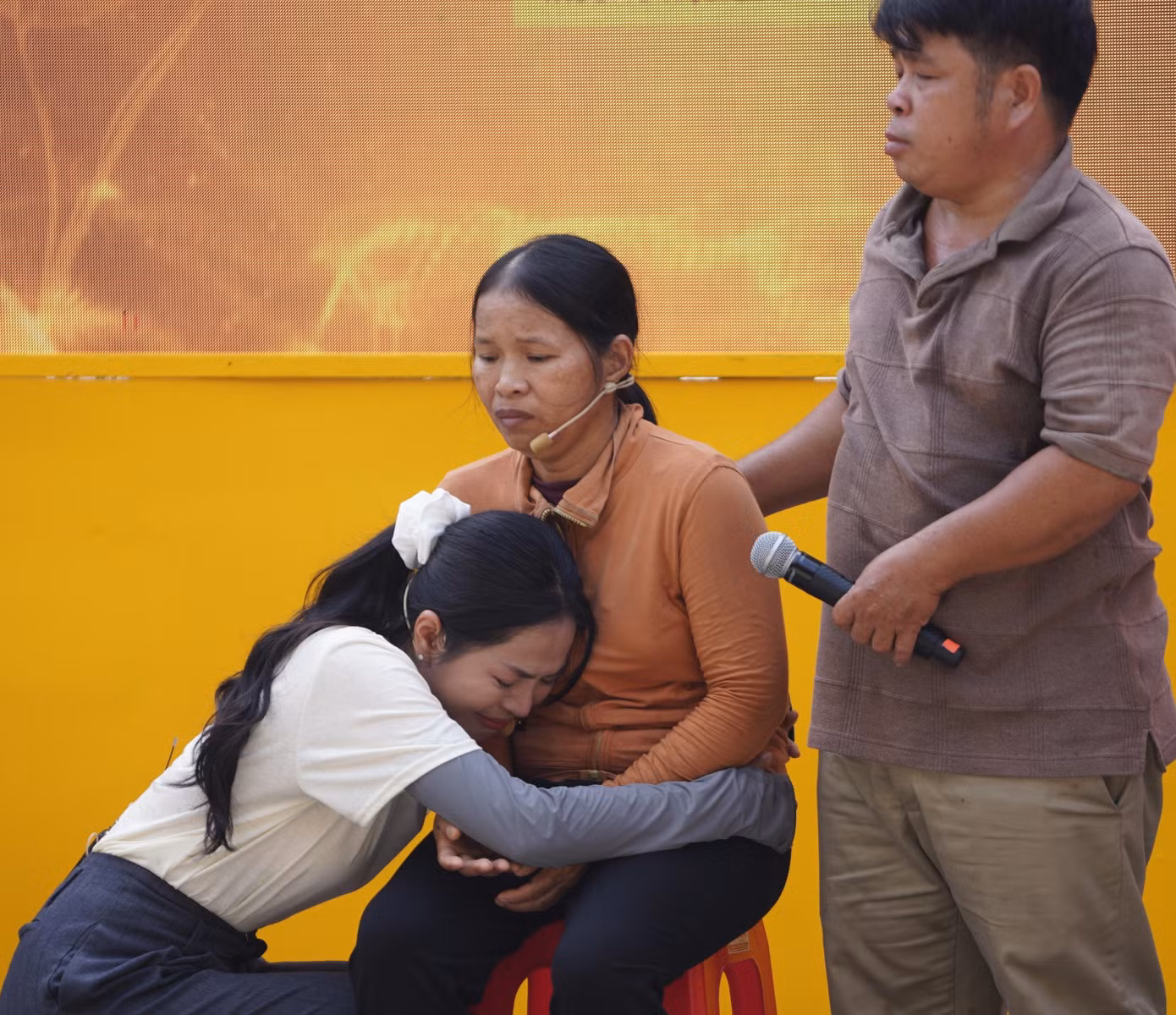 2gia-dinh-em-quynh-nhu-3.jpg