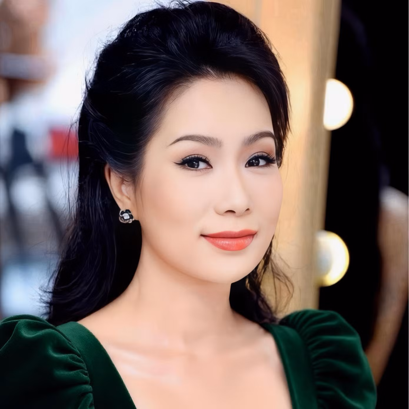 nsnd-trinh-kim-chi.jpg