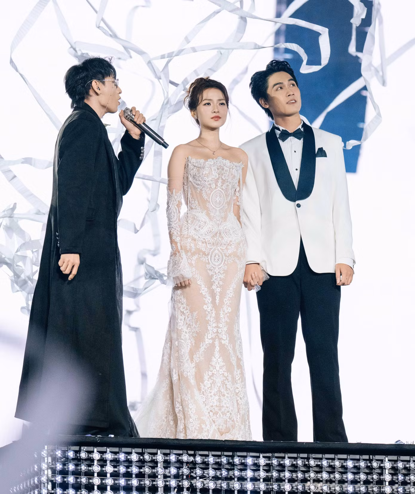 kim-phut-kim-gio-photobyanh-trai-say-hi-vie-channel.jpg