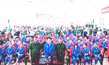 Viện KS tại phiên tòa.