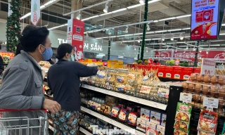 Giá trứng tăng mạnh, thịt heo 'nhấp nhổm'