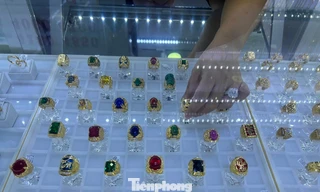 Loạt tiệm vàng ở TPHCM bị 'sờ gáy'