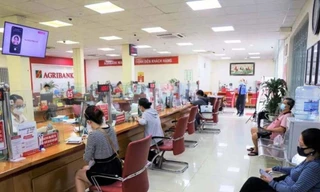 Ngân hàng nhà nước Khu vực 2 chi hàng tỷ đồng quà Tết Độc lập