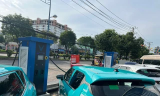 Nở rộ trạm sạc, đổi pin xe điện