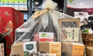 Khi quà Tết được ‘đo ni đóng giày’