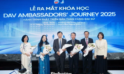 Học viện Ngoại giao khởi động khóa học tiên phong: Sinh viên được Đại sứ trực tiếp dẫn dắt