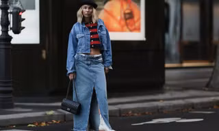 Cách phối đồ với chân váy denim dài theo xu hướng dự đoán hot nhất năm 2026