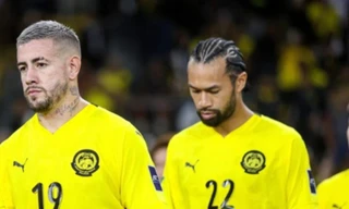 Tuyển thủ Malaysia về nước, tìm cách giải cứu bản thân sau bê bối bị FIFA treo giò