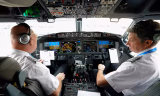 Ngành hàng không đối diện vấn đề nghiêm trọng về phi công