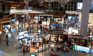 Tiết lộ mẹo 'giữ ví' ở sân bay 