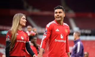 Casemiro nghẹn ngào chia tay sân Old Trafford
