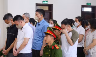 Hai cựu Cục trưởng cùng nhóm thuộc cấp hầu tòa phúc thẩm vụ 'vòi' hối lộ 107 tỷ đồng