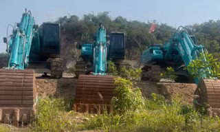 Việc bị tạm dừng hoạt động khiến doanh nghiệp thiệt hại hàng tỷ đồng.