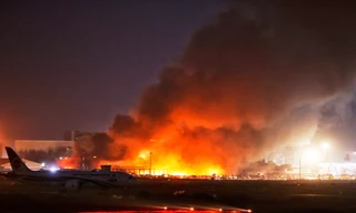 Cháy lớn tại sân bay Bangladesh