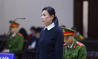 Hình ảnh cựu Bí thư Tỉnh ủy Vĩnh Phúc Hoàng Thị Thúy Lan tại phiên tòa phúc thẩm