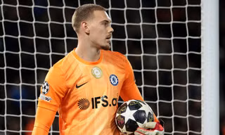 Thêm pha xử lý thảm họa của thủ môn ở knock-out Champions League