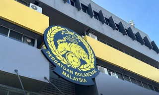 CĐV Malaysia bức xúc khi đội nhà bị xử thua Việt Nam, đòi phá bỏ FAM, xây dựng lại