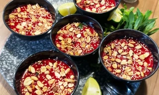 Tiết canh Việt Nam trong danh sách món ăn tệ nhất thế giới 