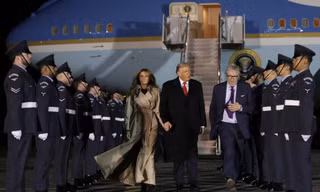 Máy bay của Spirit Airlines suýt va chạm với máy bay chở Tổng thống Mỹ Donald Trump sang Anh