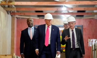 Tổng thống Trump gây áp lực lên Chủ tịch Fed trong chuyến thăm đầy căng thẳng